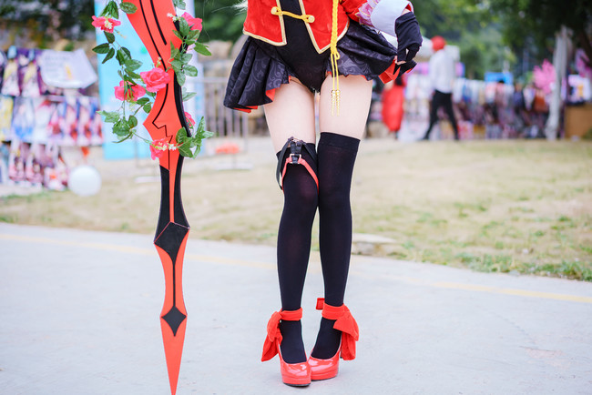 2016年达喀尔拉力赛中国首位女车手发生车祸 10余人伤‘开云体育网址’